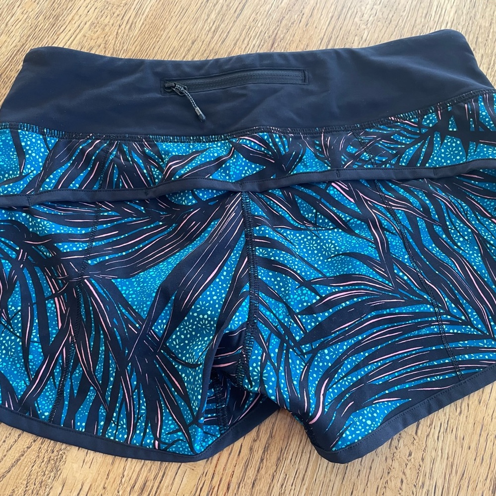 Lulu Lemon Hotty Totty Shorts